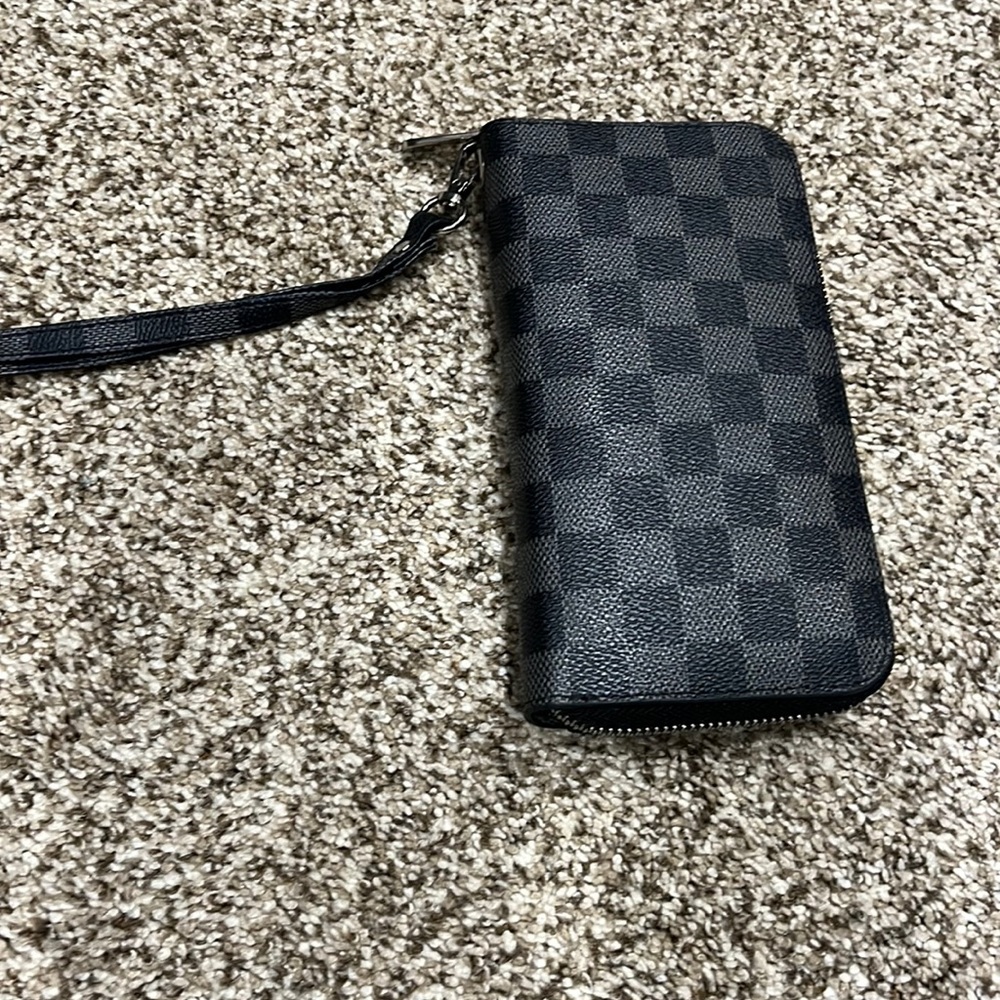Boutique wallet